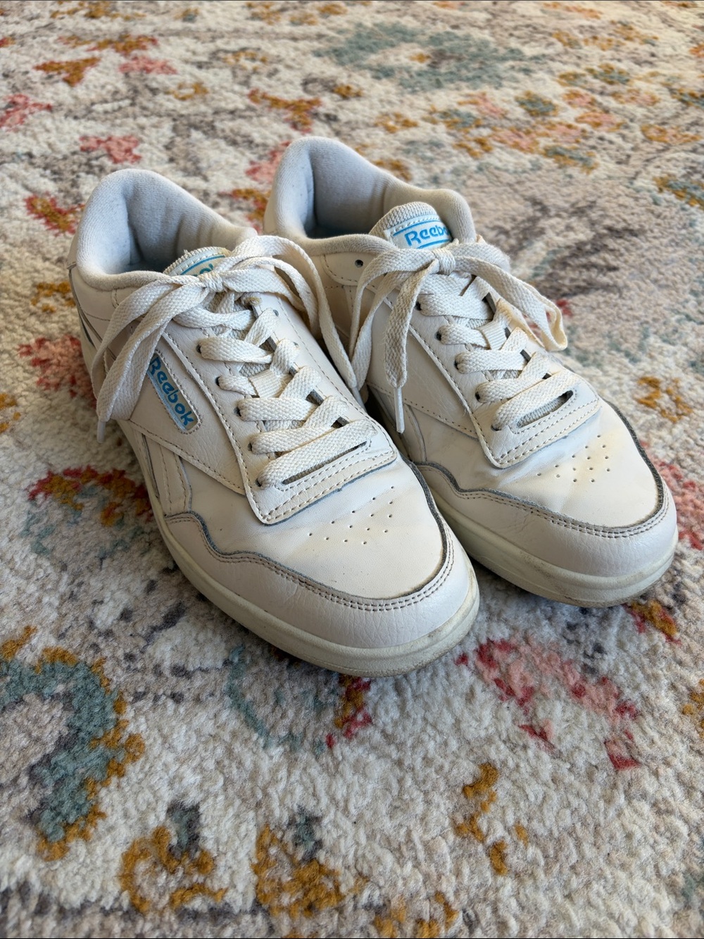 Reebok women’s club C Sneakers with Light Blue Accents